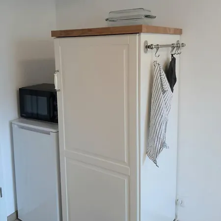 Fiore Gaestezimmer Uettingen